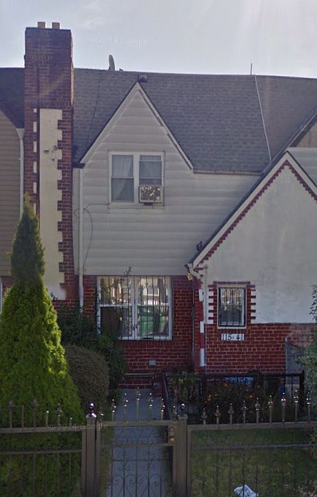 2nd image of 11541 227th St
