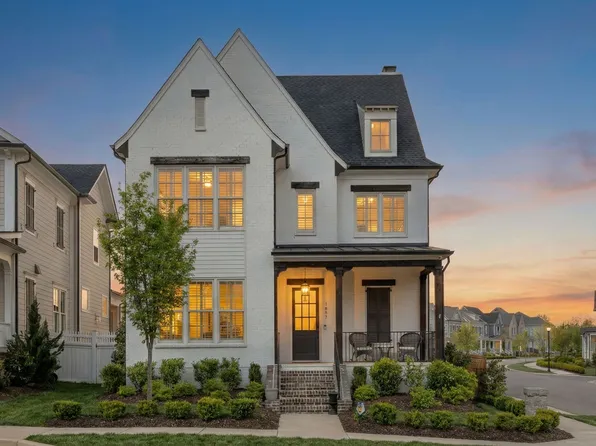 1049 Southbrooke Blvd, Franklin, TN 37064