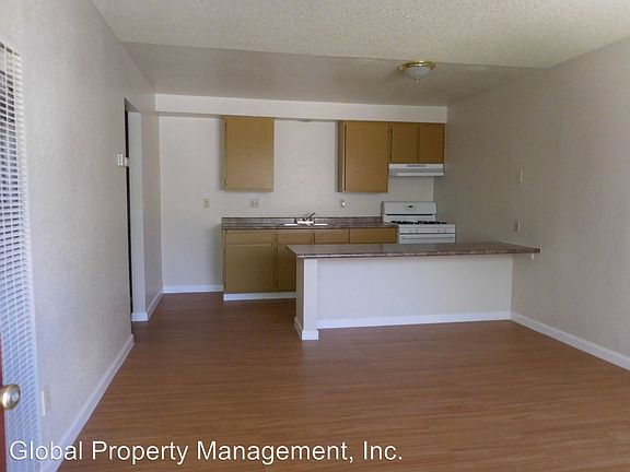 4th image of 18400 Montezuma St APT 17