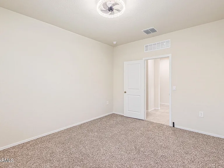 18646 W Buckskin Trl — Photo 27