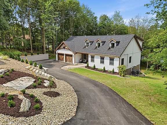 3rd image of 14173 Treasure Lake Rd