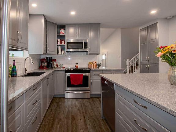 5th image of 460 S Hawkhill Pl NW