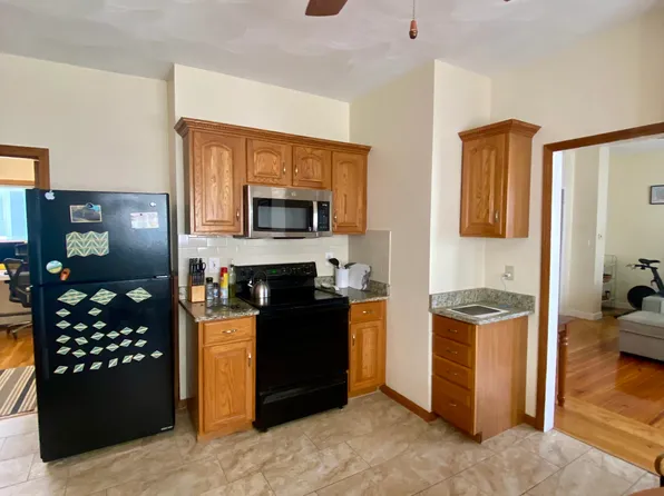14 Austin St #1, Somerville, MA 02145