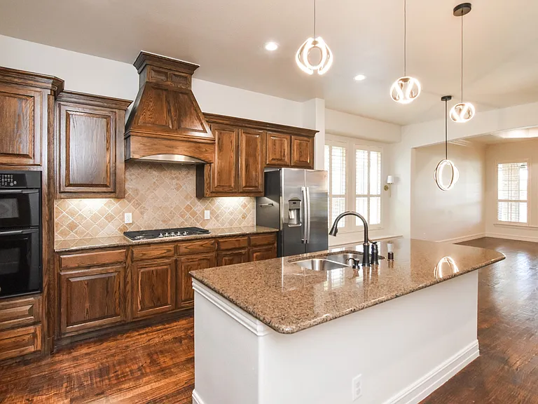 12481 Hollister Dr — Photo 4