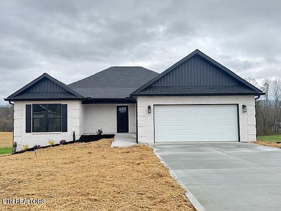2nd image of 1036 Pathways Dr