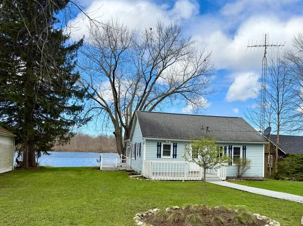 2100 Bass Island Park Dr, Eau Claire, MI 49111