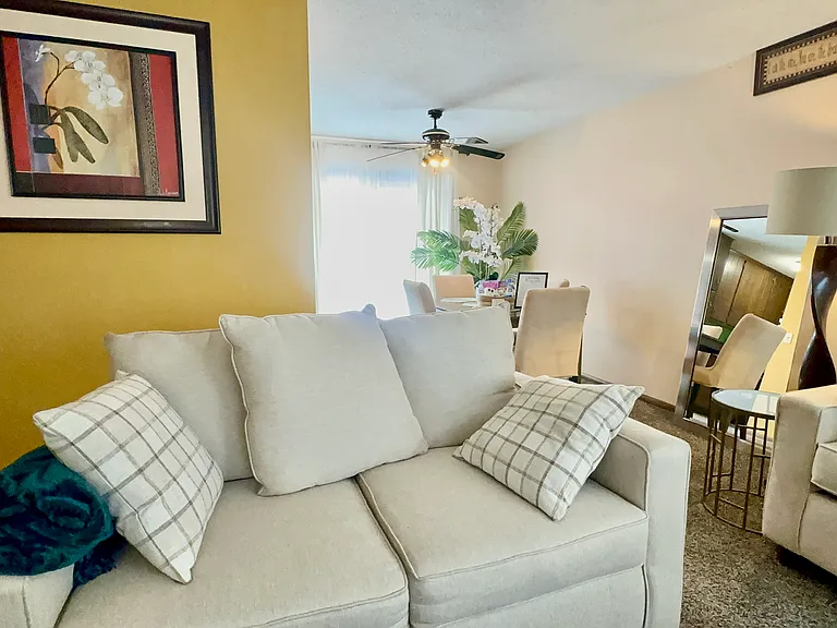 8236 Douglas Cir N #8236 — Photo 7