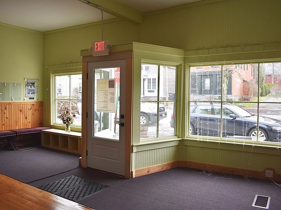 4th image of 2310 Main St