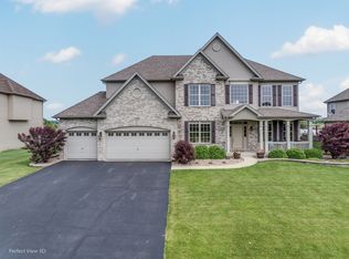 2483 Imgrund Rd, North Aurora, IL 60542