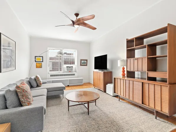 100 Bennett Avenue image 2 of 4