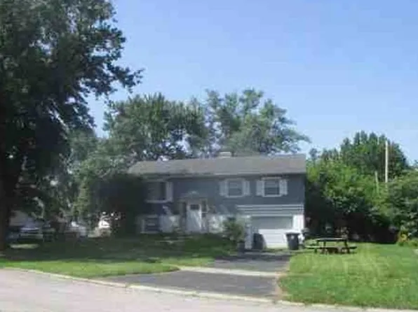 3001 McAfee Ct, Hobart, IN 46342