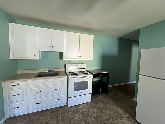 5th image of 602A Warren St #A