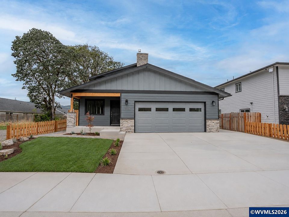 1st image of 2456 Phillips Way