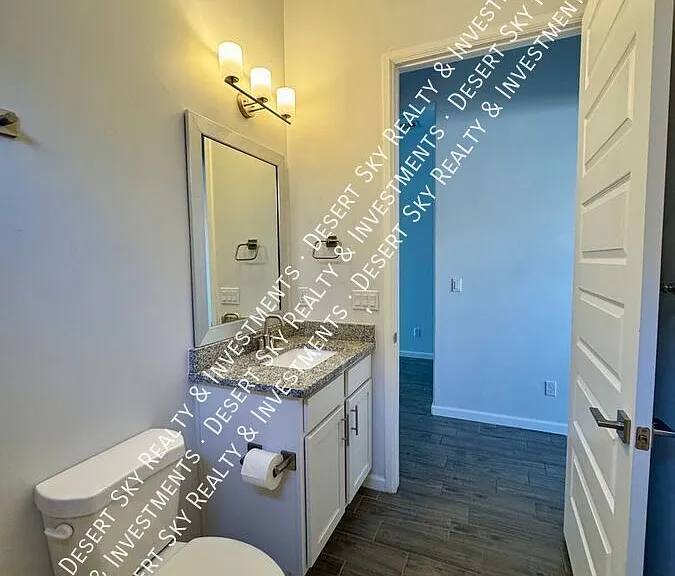 2427 Elena Way — Photo 24