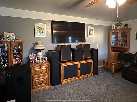 3rd image of 1035 Collingwood Dr