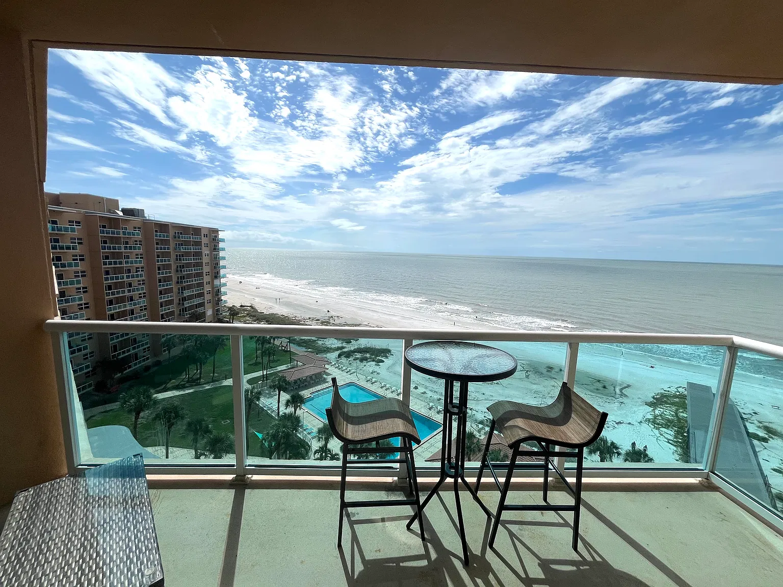 1 bed, 728 sqft, $2,800 — Photo 4