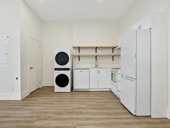 4th image of 29A King St W #203