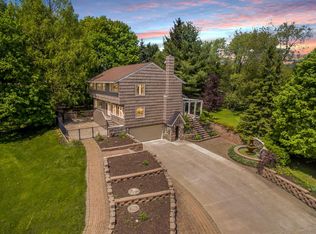 2458 Dixboro Rd, Ann Arbor, MI 48105