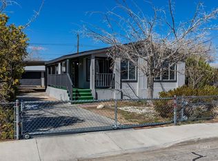 824 Bennett St, Ridgecrest, CA 93555