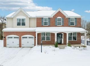 34581 Braemore Dr, North Ridgeville, OH 44039