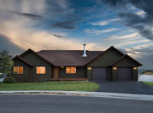888 Dusty Trl, Driggs, ID 83422