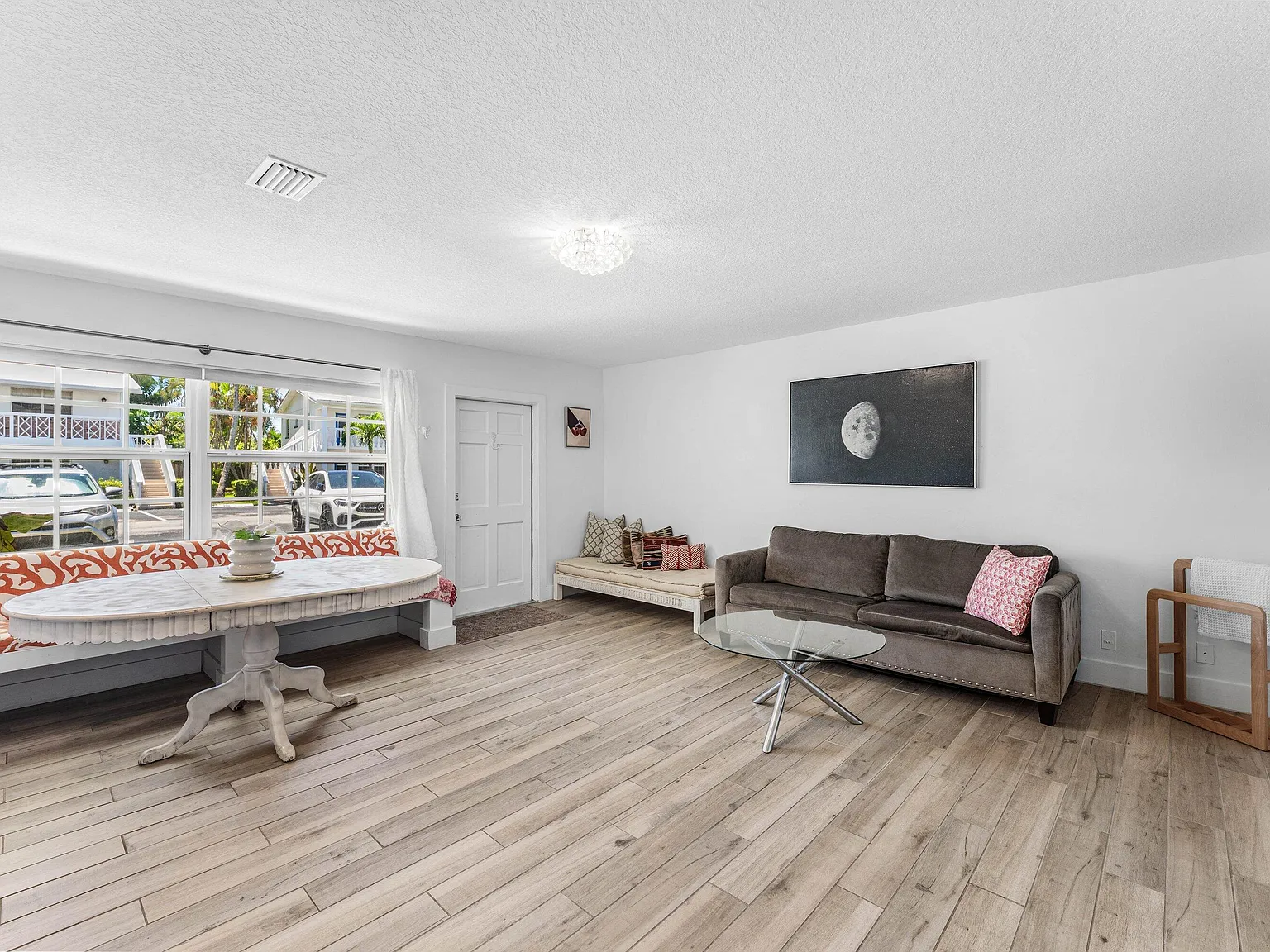 1 bed, 1.0 bath, 626 sqft, $2,400 — Photo 3