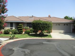 858 E Fallbrook Ave, Fresno, CA 93720