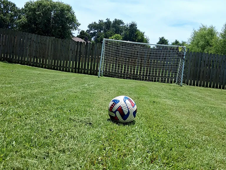 1801 Robin Hood Ln — Photo 5