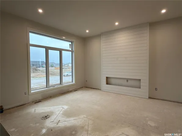 812 Ballesteros CRESCENT, Warman, SK S0K 4S4