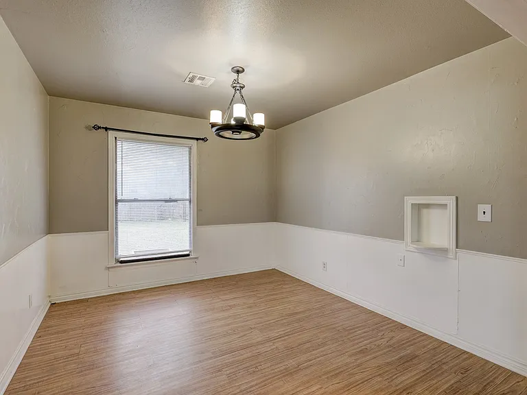 2849 Cambridge Ct — Photo 24