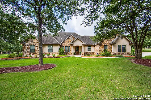1st image of 109 Legacy Cir