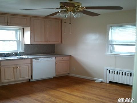2nd image of 84 Haven Ave