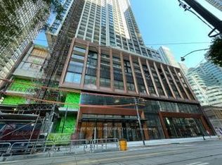 400 King St W #2317, Toronto, ON M5V 1K2
