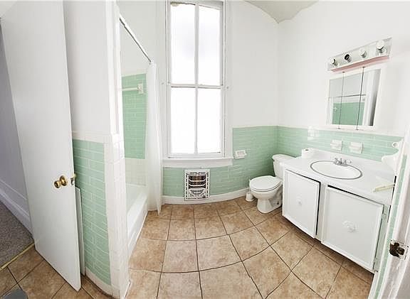 5th image of 1325 Joseph St