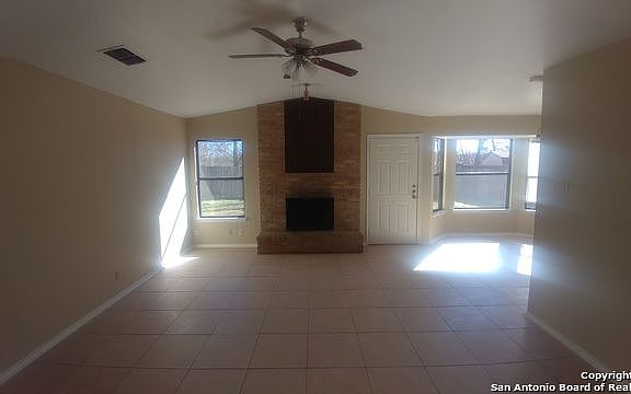 4th image of 5714 Larkmeadow Dr