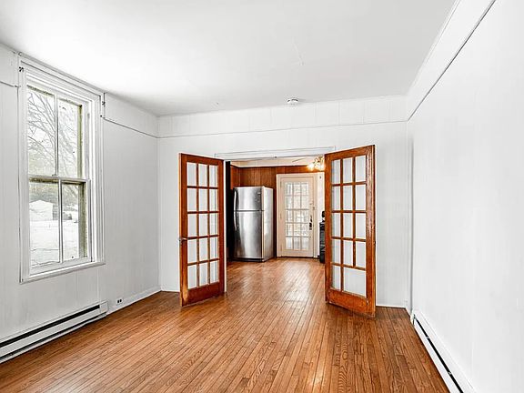 2nd image of 515 W 1st Ave #515