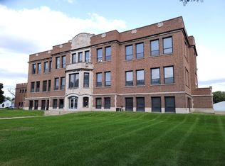 2208 8th St #104, Rockford, IL