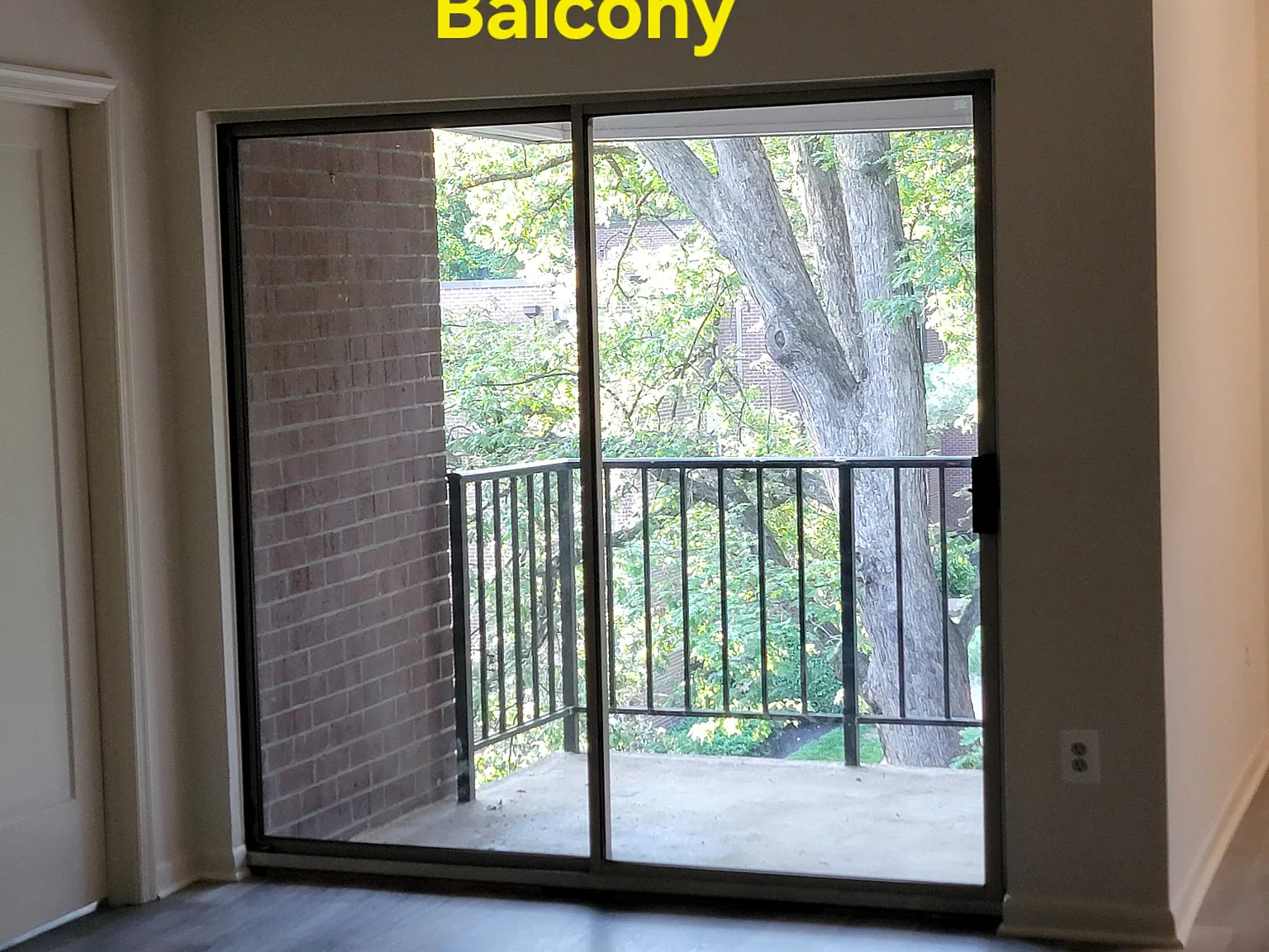 2 bed, 898 sqft, $2,300 — Photo 4