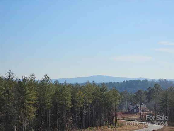 3rd image of 1660 Scenic Ln #205