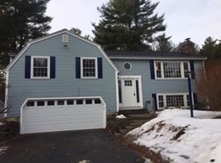 11 Maplewood Dr, Townsend, MA 01469