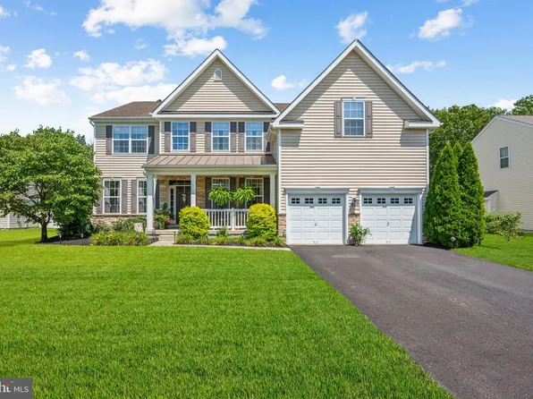 46 Westbury Dr, Berlin, NJ 08009