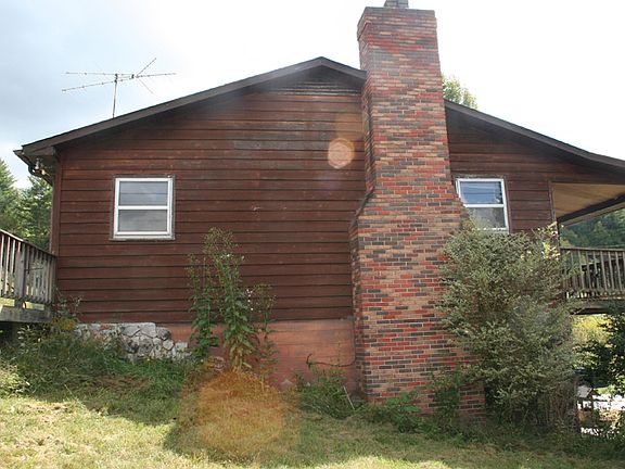 3rd image of 785 Pedro Shoun Ln