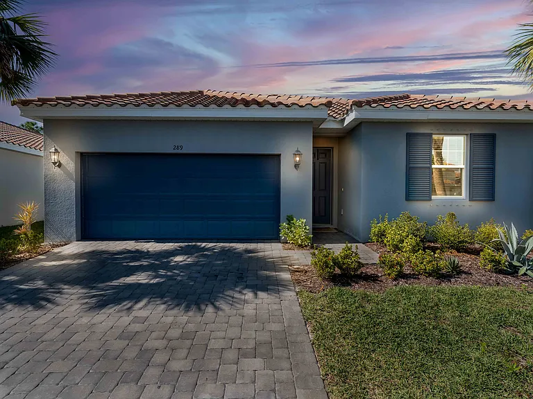 289 Daylily Blvd — Photo 43