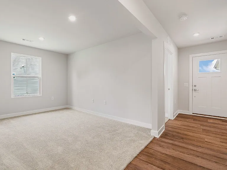 1103 Wilkinson Ln — Photo 14
