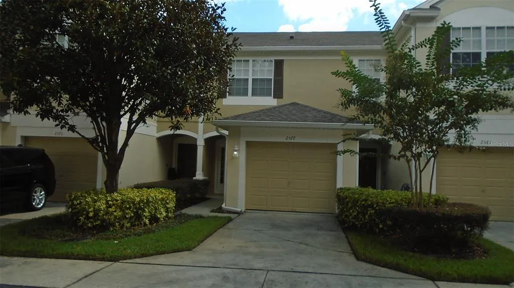 2 bed, 2.5 bath, 1550 sqft, $2,095 — Photo 1