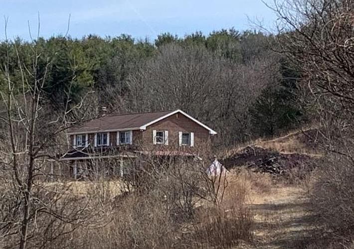 2nd image of 17 Mintz Ln