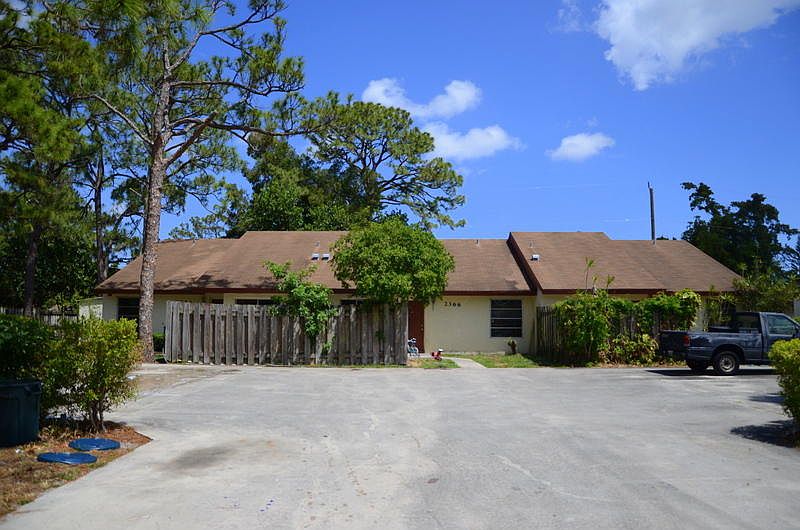 1st image of 2364 Sunset Dr
