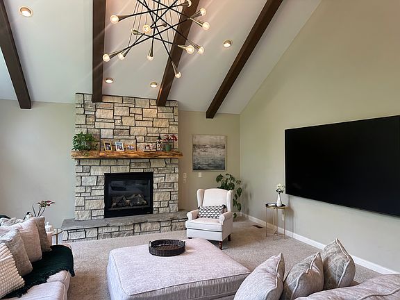 4th image of 6451 Shady Oak Ln
