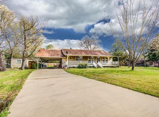 1906 N Houston Ave, Livingston, TX 77351