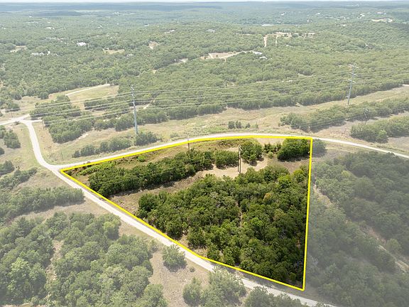 5th image of 721 Sandstone Ct